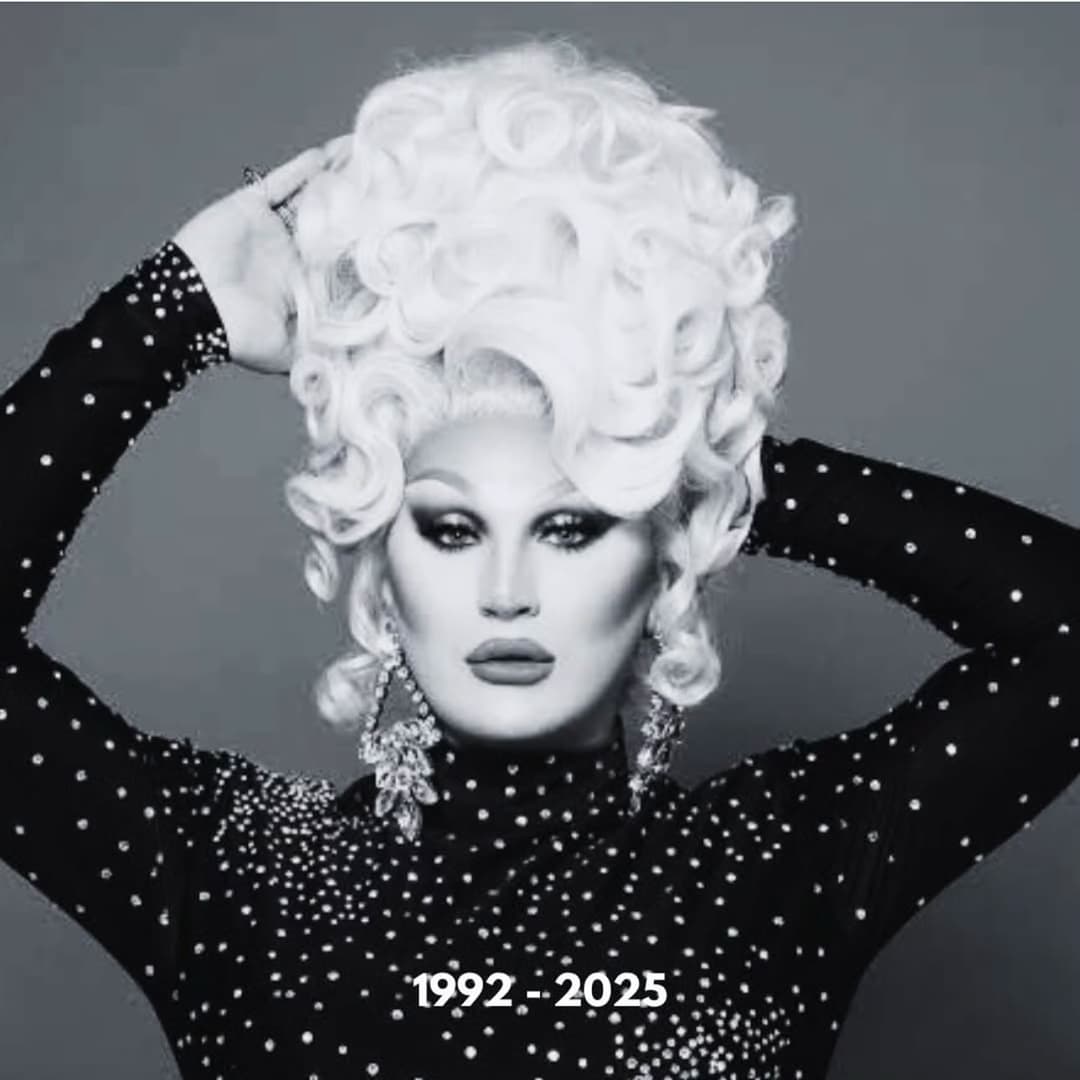 TRISTE • A drag queen The Vivienne, conhecida por ter vencido a 1° temporada de RuPaul’s